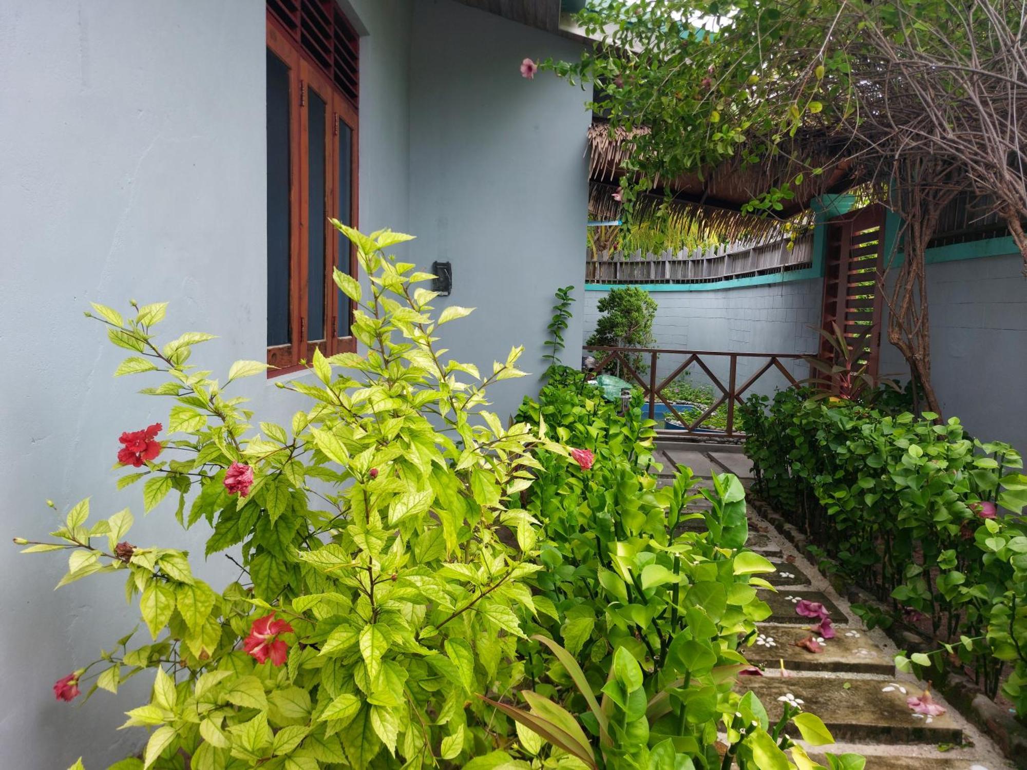 Emzaz Blue Lagoon Ugoofaaru Exterior foto