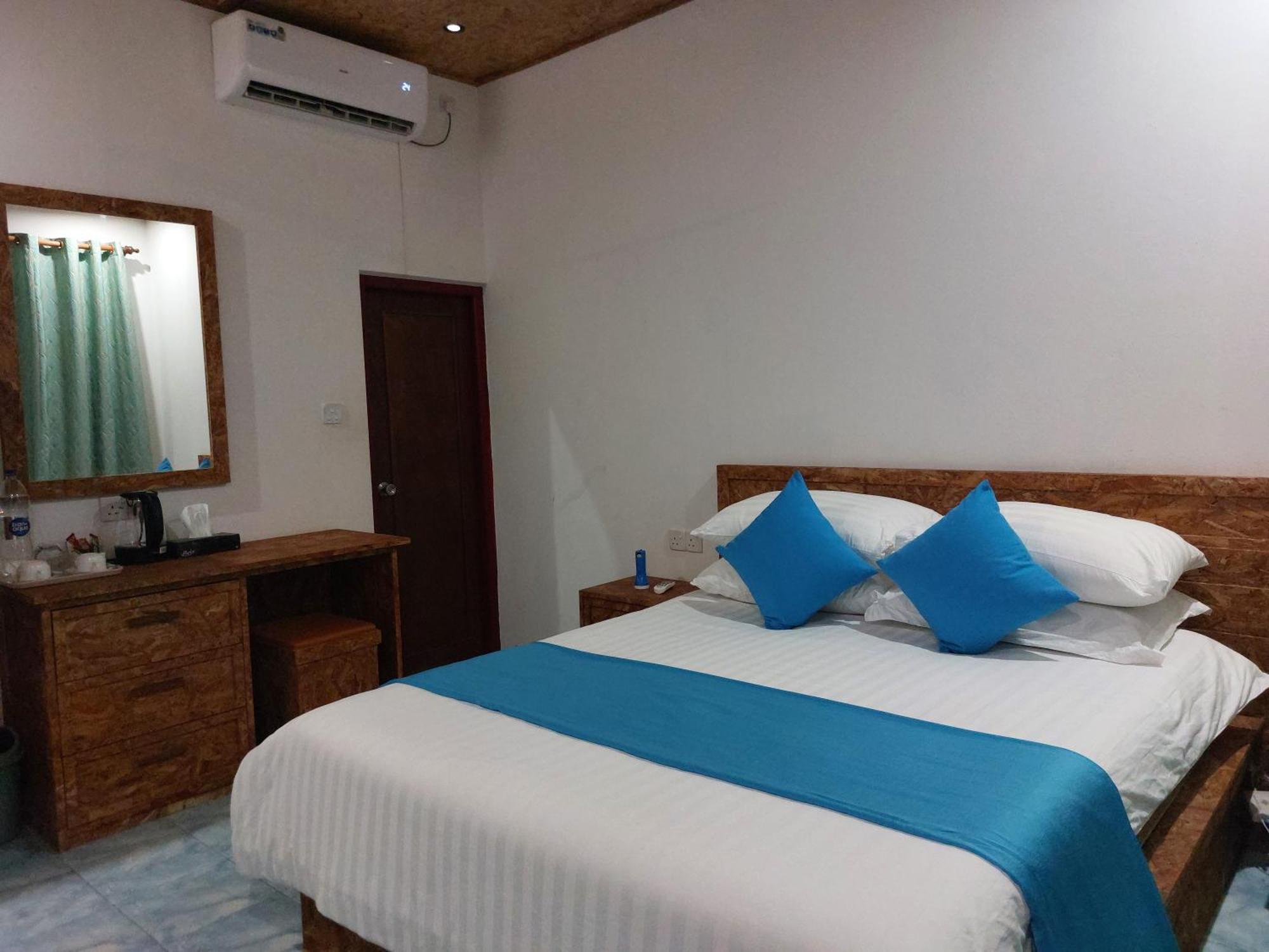 Emzaz Blue Lagoon Ugoofaaru Exterior foto